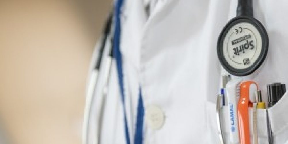 Los médicos aragoneses vuelven a buscar trabajo en el extranjero